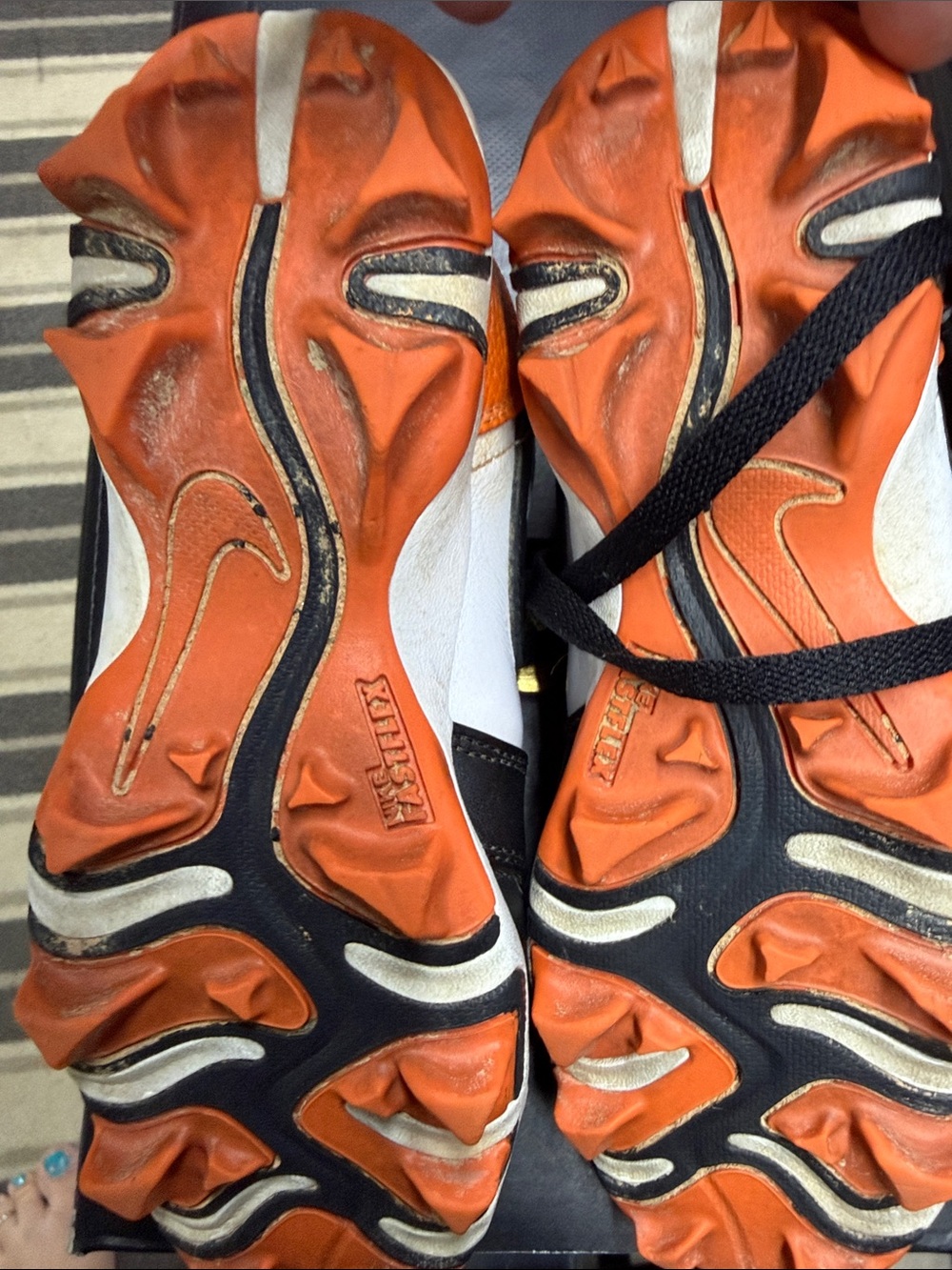 Nike Kids Orange Black White Football Cleats - Picture 3 of 6